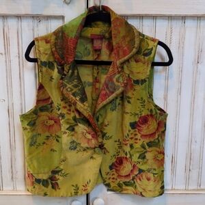 Julie G, boho, green floral vest. Size Large